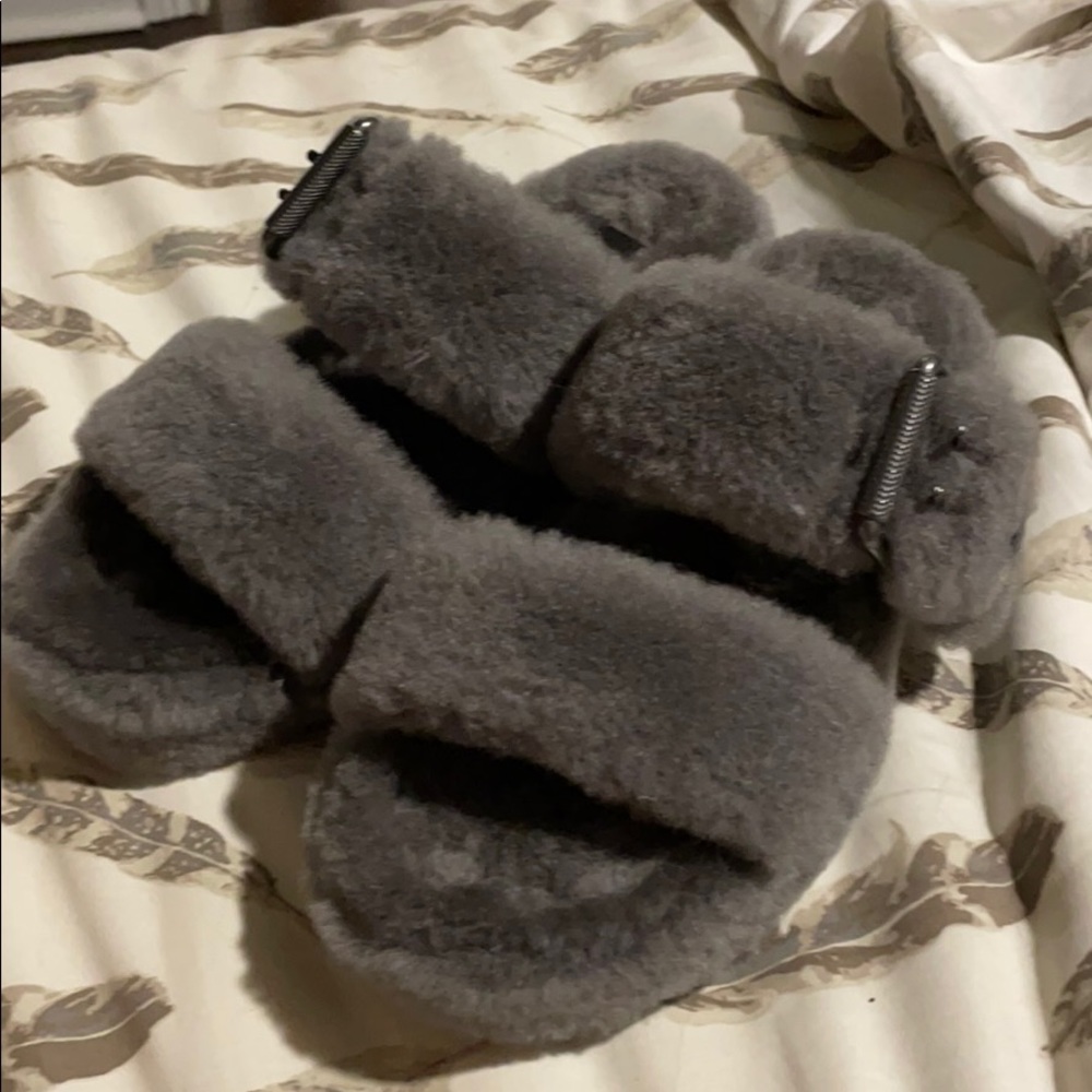 Ugg slides